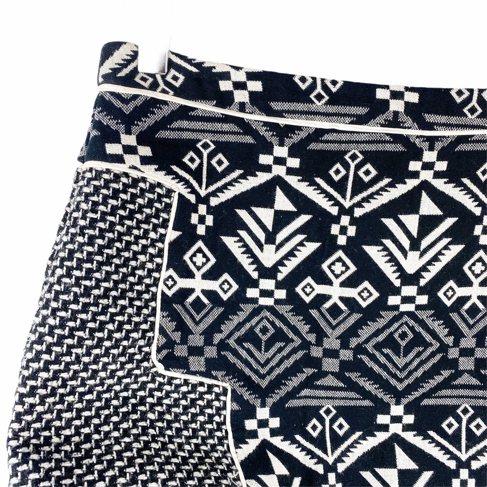 LUSTER Wool Knit Aztec Print Mini Skirt Size Small - Picture 4 of 7